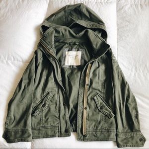 ABERCROMBIE AND FITCH Army Green Cropped Jacket